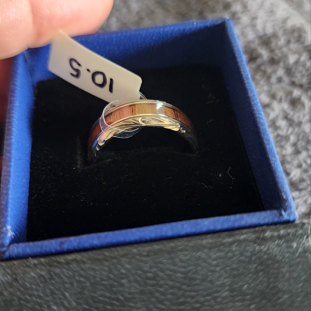 Larson Jewelers Titanium Men's Rings w/Wood Inlay - Picture 3 of 16